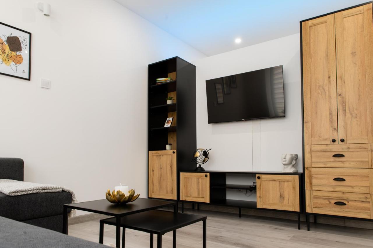 The Central Border Premium Apartment Štúrovo エクステリア 写真