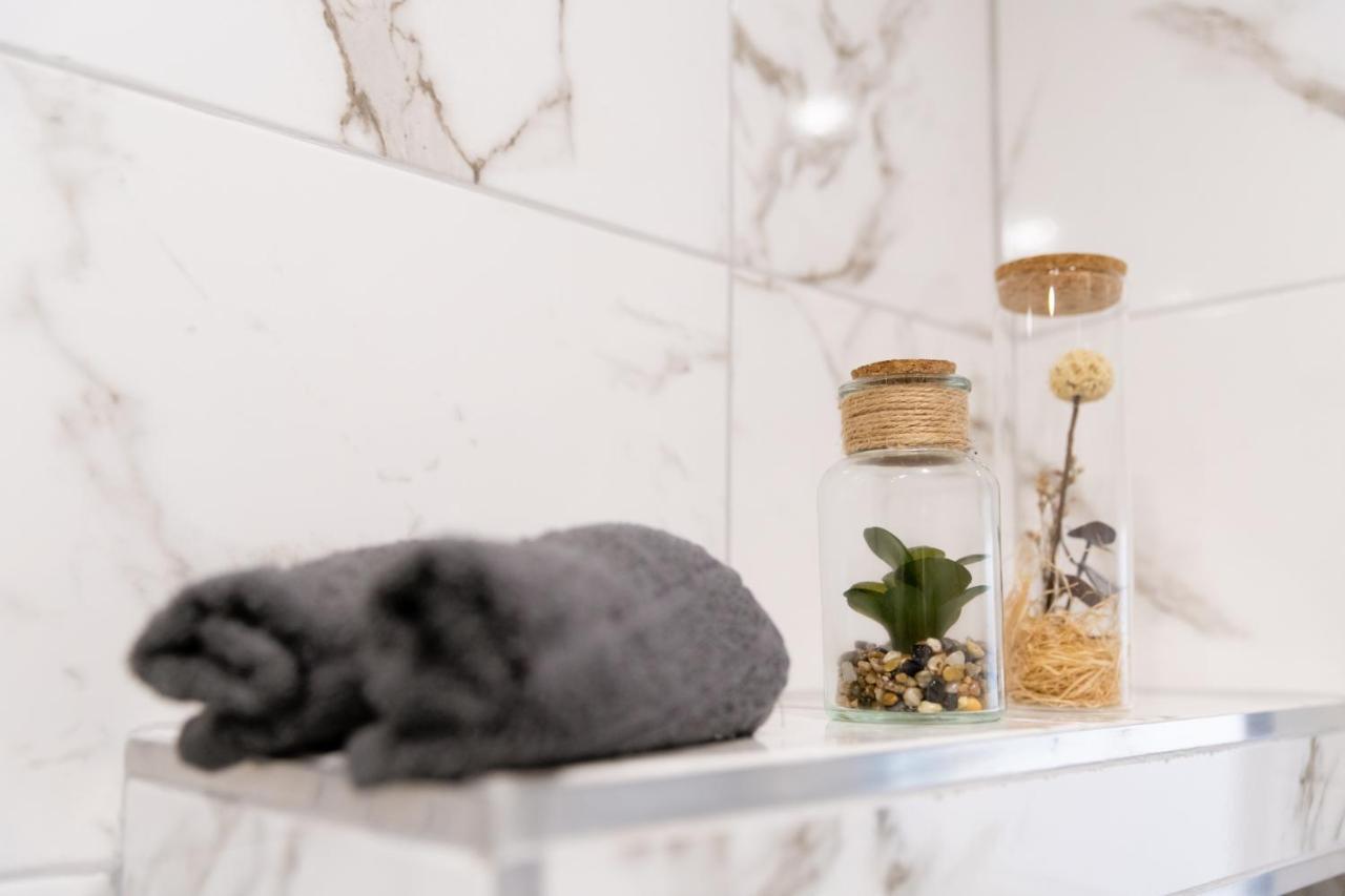 The Central Border Premium Apartment Štúrovo エクステリア 写真