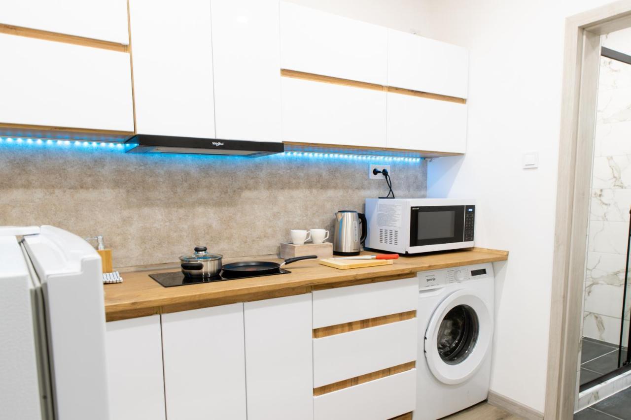 The Central Border Premium Apartment Štúrovo エクステリア 写真